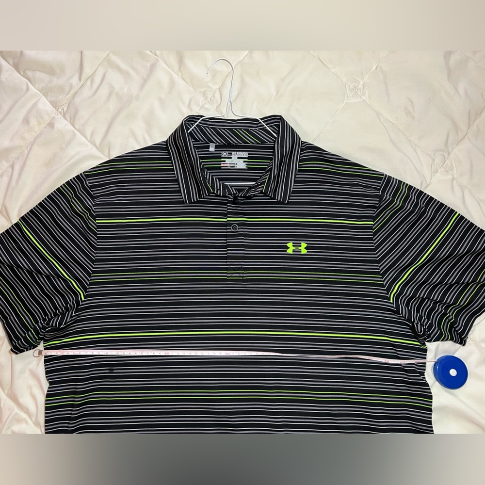 Under Armour polo.  XXL Loose fit. Excellent condition